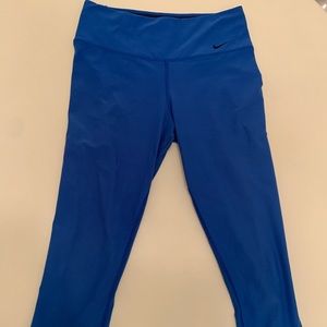 Nike 3/4 length leggings